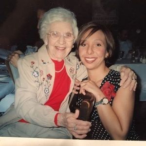 Meet your Posher, Laurie